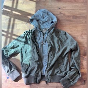 Light weight army green jacket with sweatshirt hood